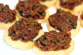 DLM Sundried Tomato Cheese Spread
