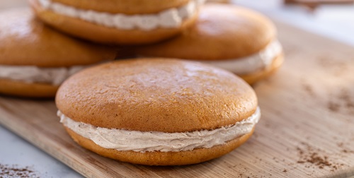 Pumpkin Spice Whoopie Pie